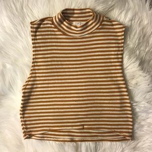 • DONATING SOON 🌟 stripped URBAN outfitters 🌟